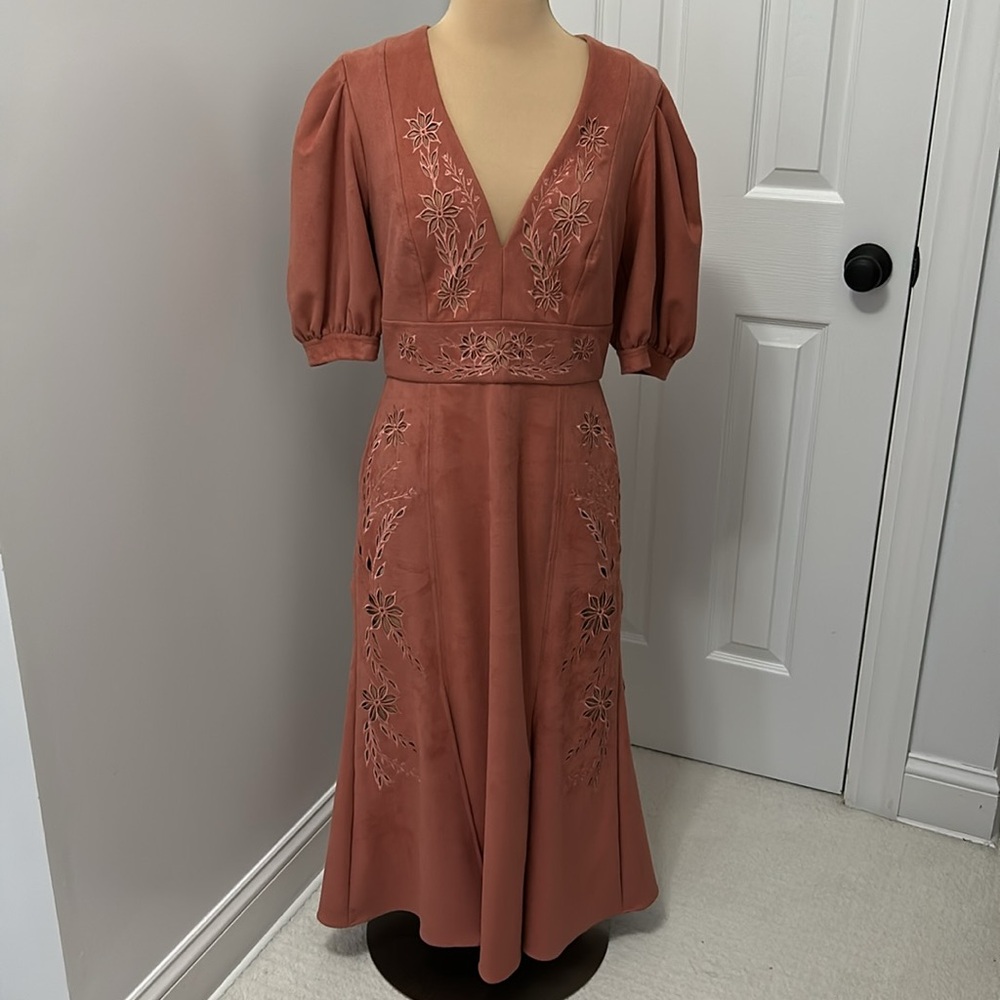 PatBo Faux Suede V Neck Midi Dress Rose - Picture 5 of 13